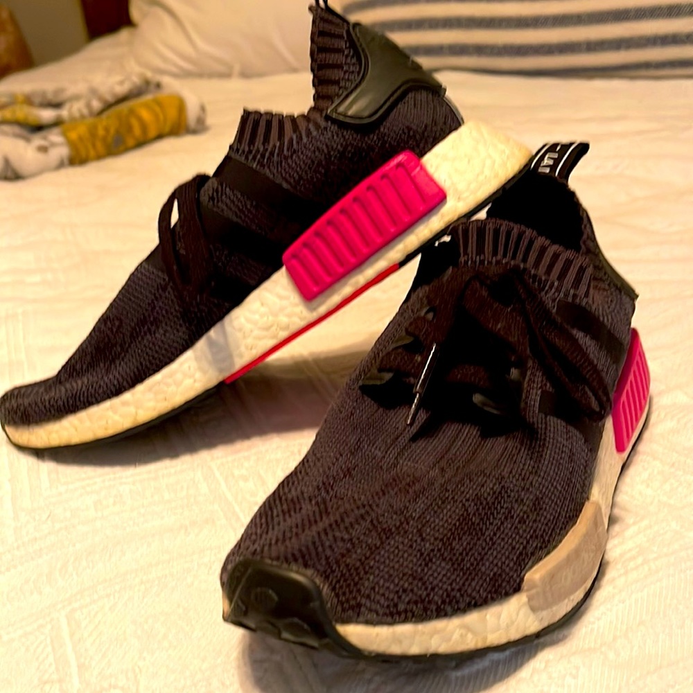 ADIDAS! Tenny Shoes